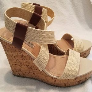 STEVE MADDEN cork wedges